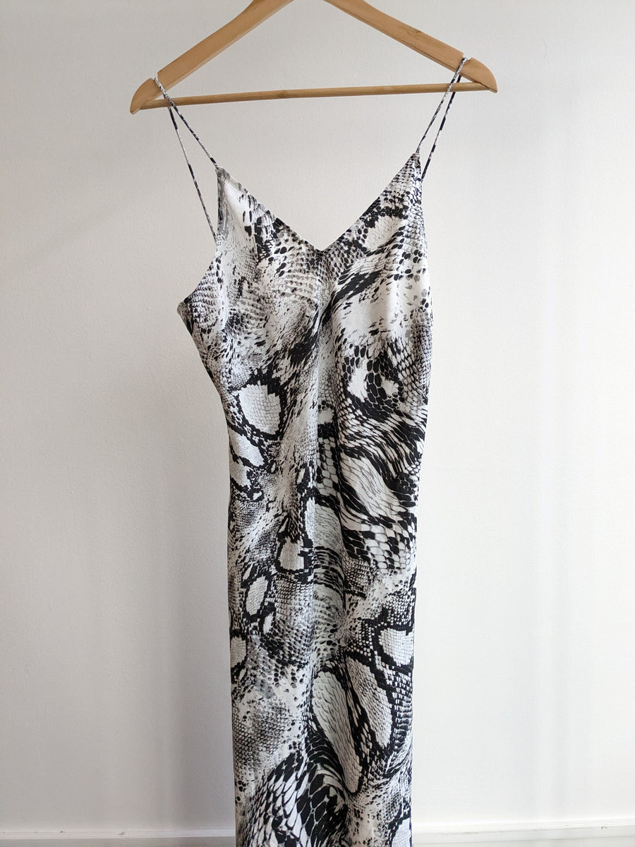 Dont Ask Amanda Black & White Snake Print Dress - M