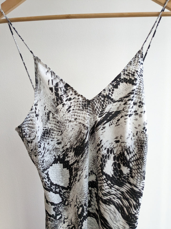 Dont Ask Amanda Black & White Snake Print Dress - M