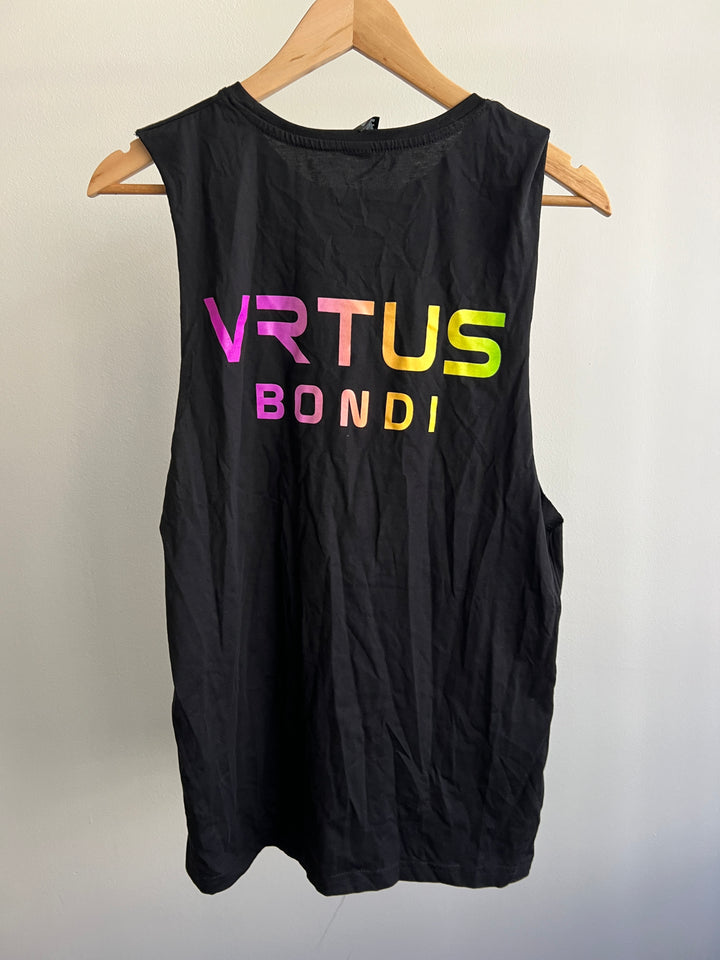 as colour Vrtus Bondi Black Sports Oversized Tank Top - S