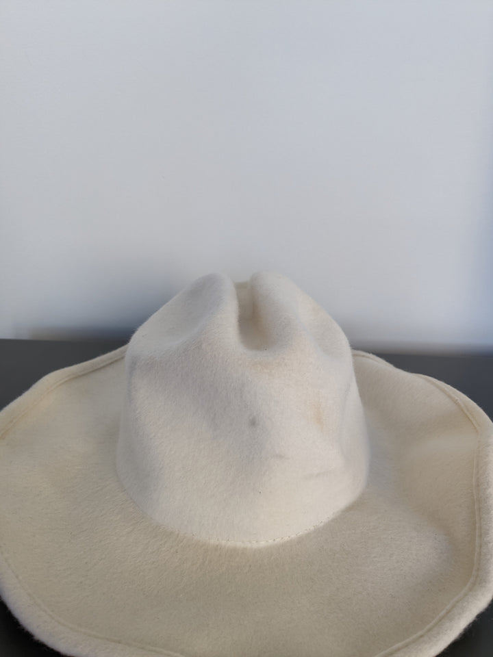 Wyeth Off White 100% Wool Hat - S