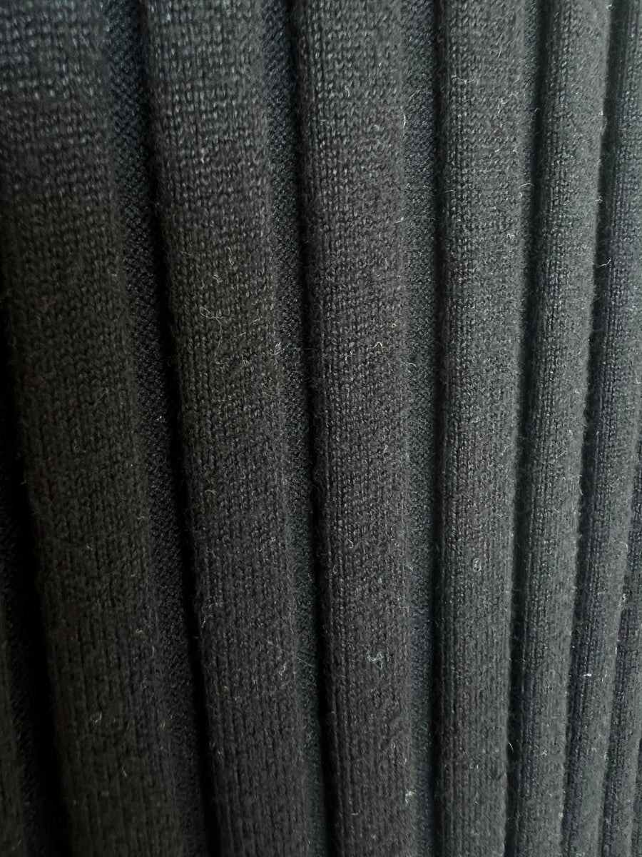 Azzurielle. Black Knit Midi Dress - S