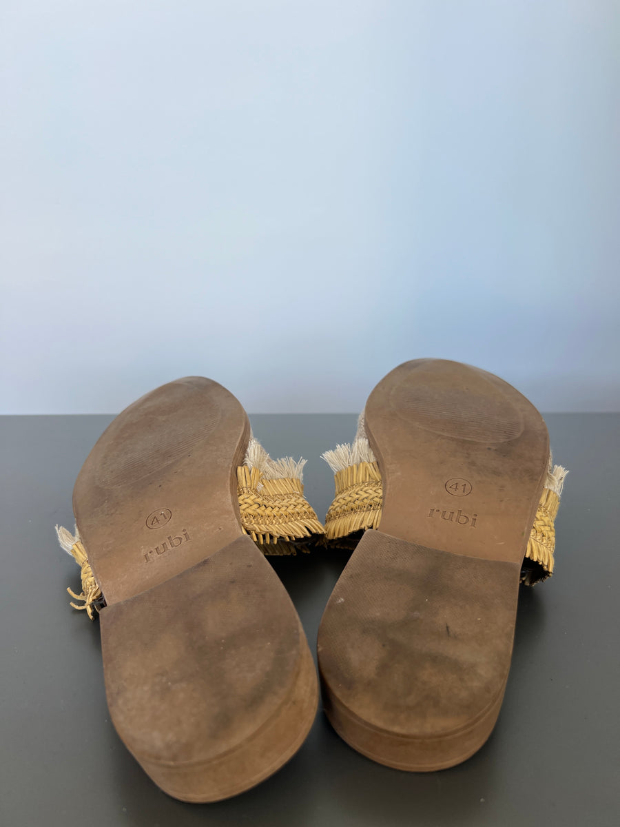 rubi Beige Sandals - 41