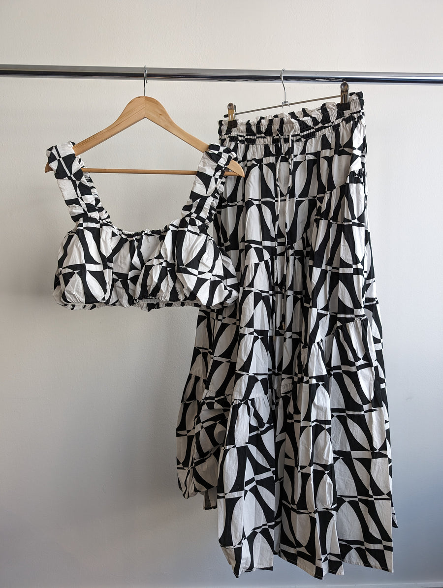 Sheike Black & White Geometric Maxi Skirt (AU 10) & Top (AU 14) Set