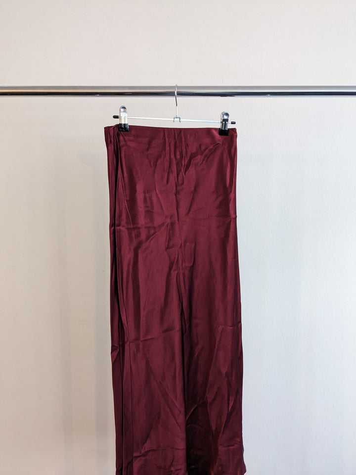 Sportsgirl Burgundy Midaxi Satin Skirt - AU 8