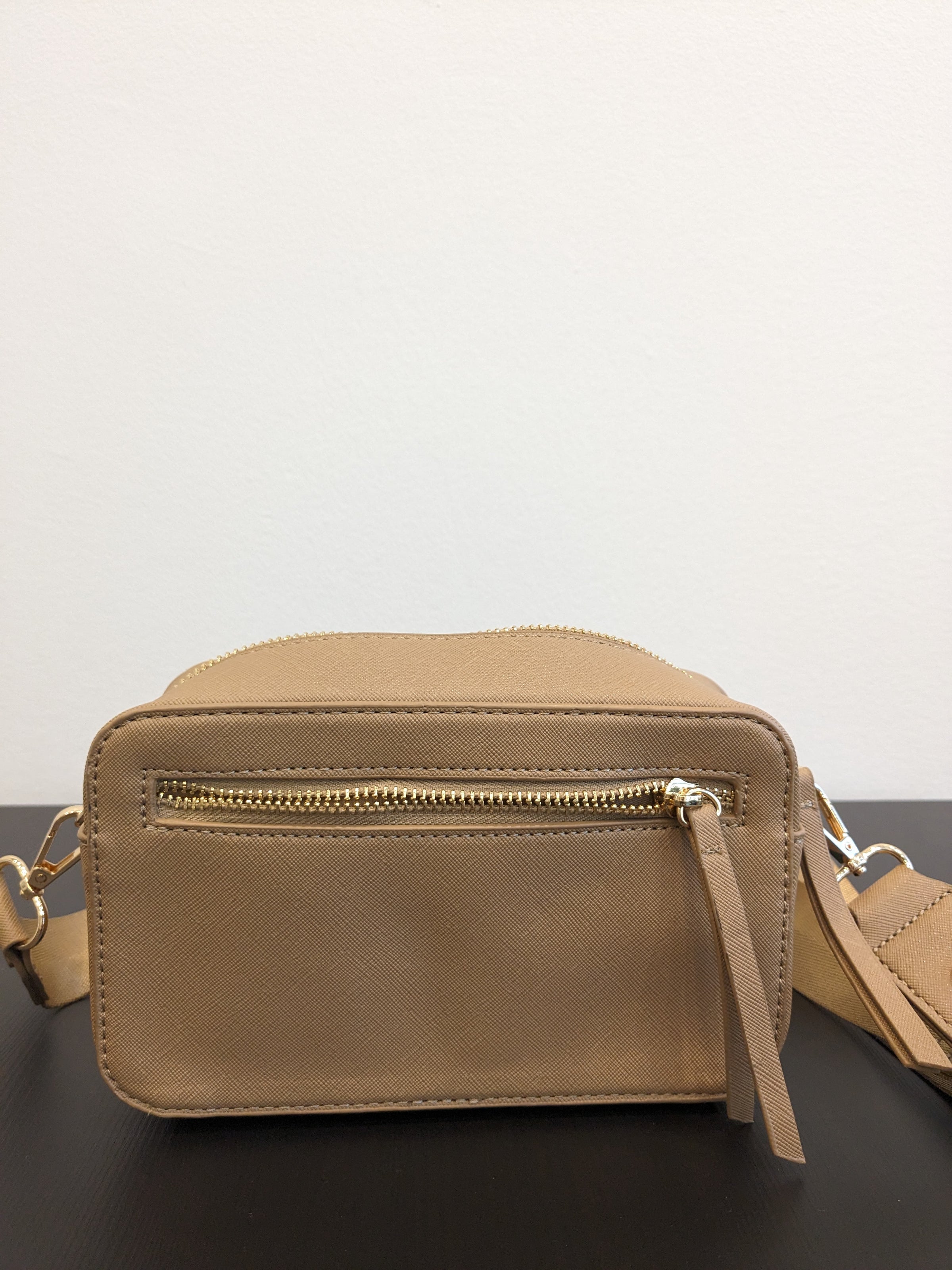 Decjuba Brown Cross Body Bag – flashbackshop.com.au