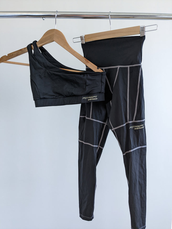 FITAZFK Black Sports Bra and External Seam Leggings - XS