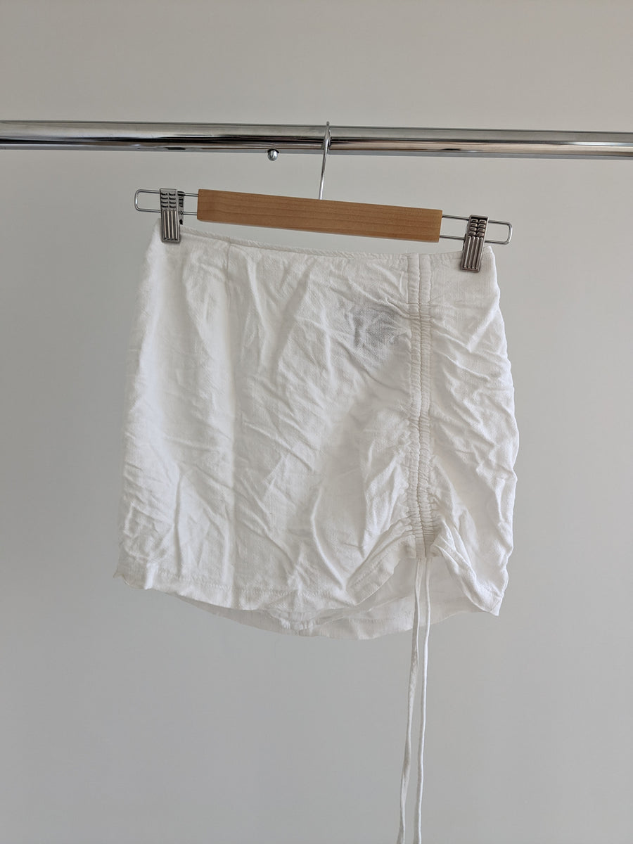 Alice In The Eve White Linen Mini Skirt - XS