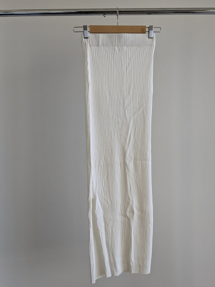 Dazie White Ribbed Maxi Skirt - S