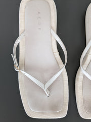 Aere White Platform Linen Thongs - US 7