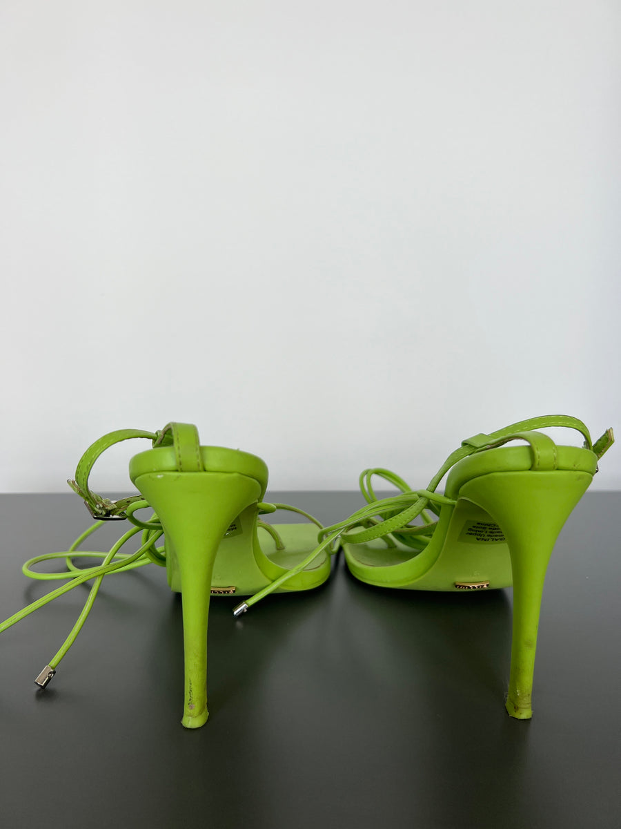 Apple hot sale green heels