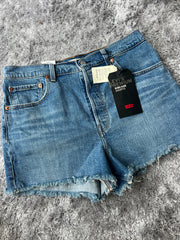 Levis ribcage denim jean shorts - 32”